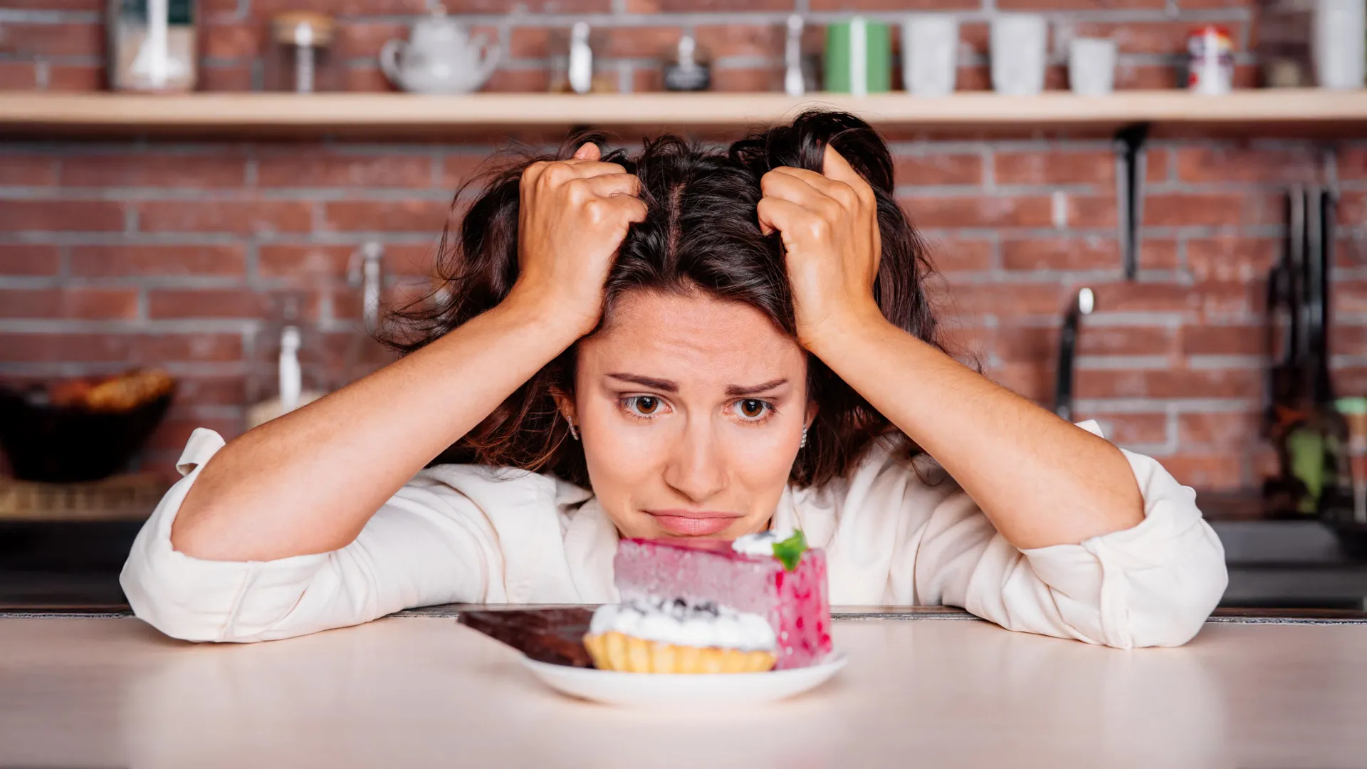 Her food cravings vanished on Mounjaro then roared back